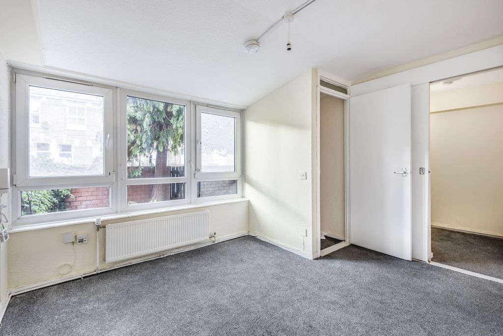 Property photo 3 of 7 891978 (3)