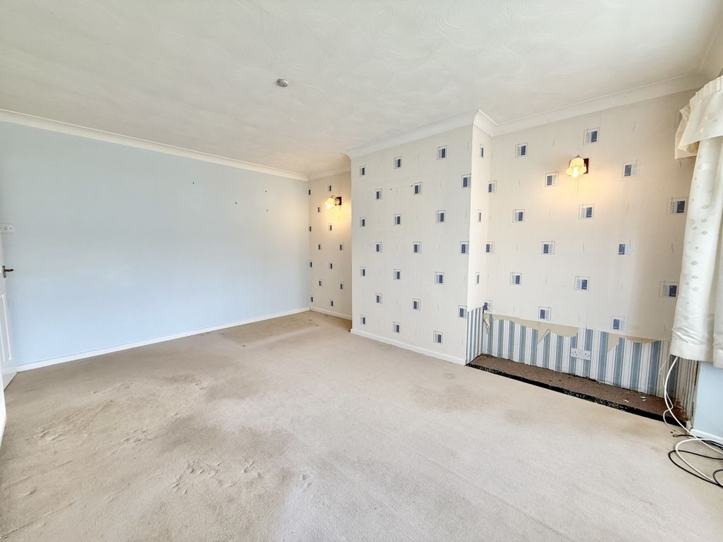 Property photo 3 of 16 Img_4331