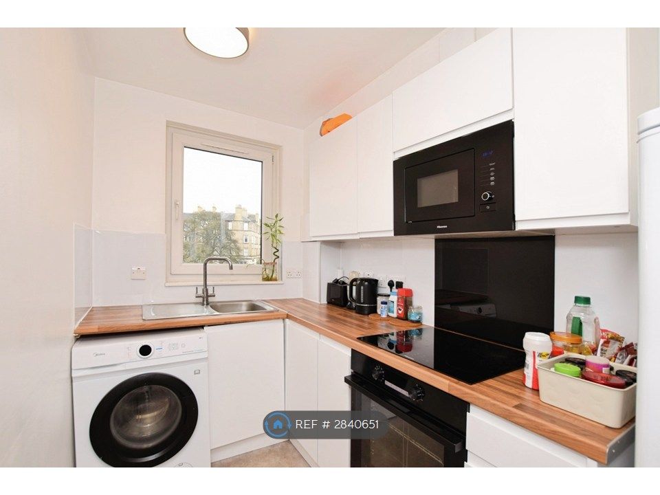 Property photo 3 of 13 Kitchen