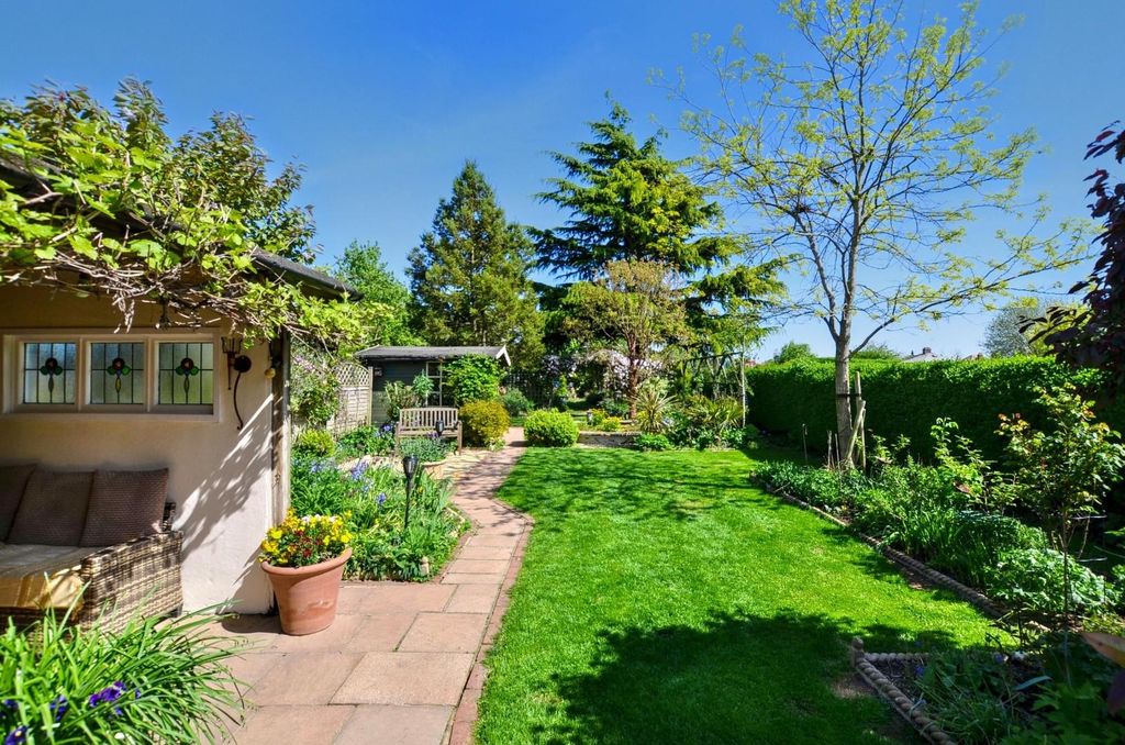 Property photo 3 of 31 Rear Garden