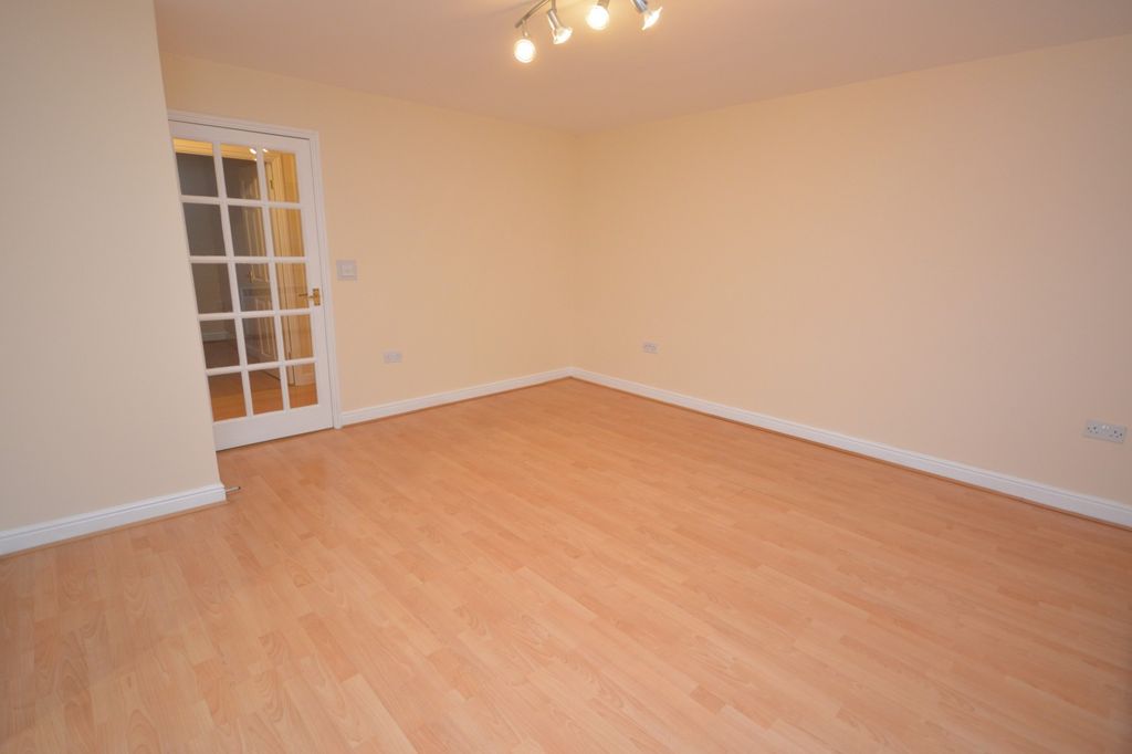 Property photo 2 of 6 Lounge View 1