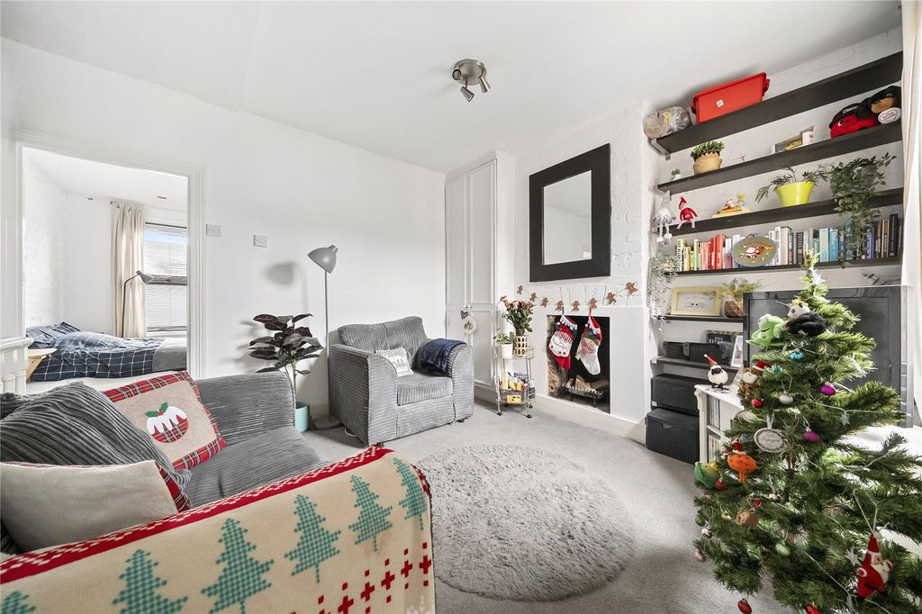 Property photo 2 of 9 Picture No. 06