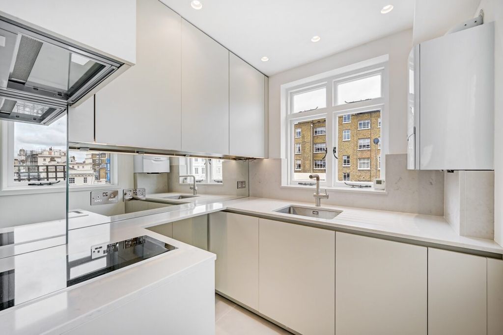 Property photo 2 of 12 Jll