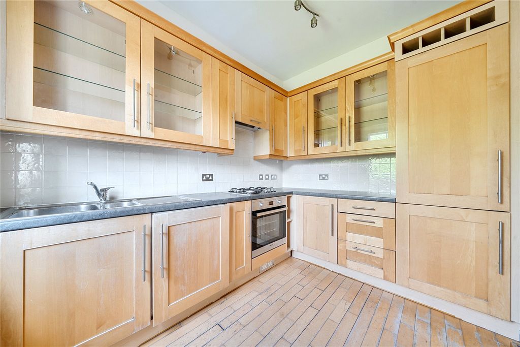 Property photo 3 of 10 Picture No. 05