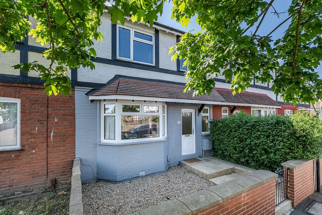 Property photo 1 of 14 External