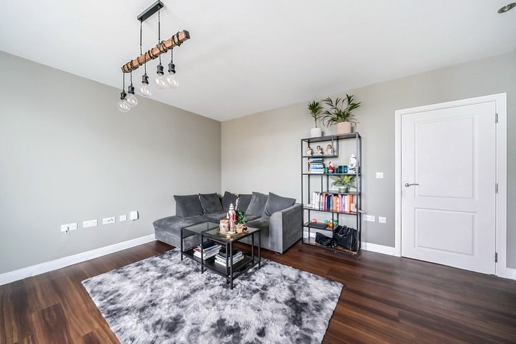 Property photo 2 of 20