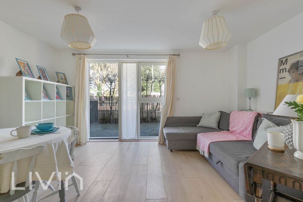 Property photo 1 of 10 13