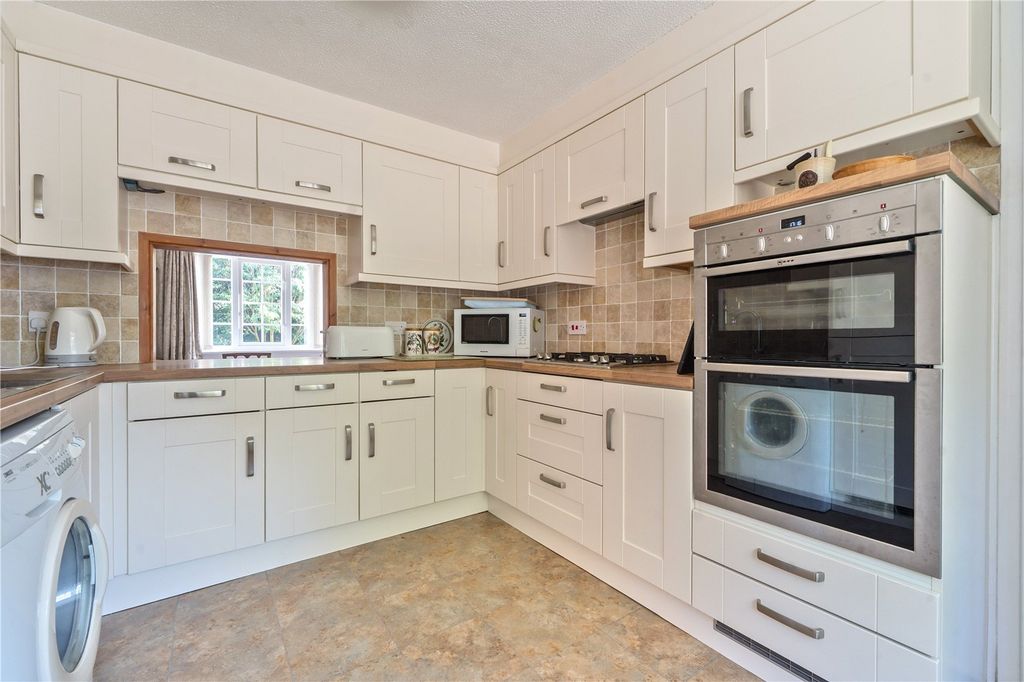 Property photo 3 of 18 Picture No. 15
