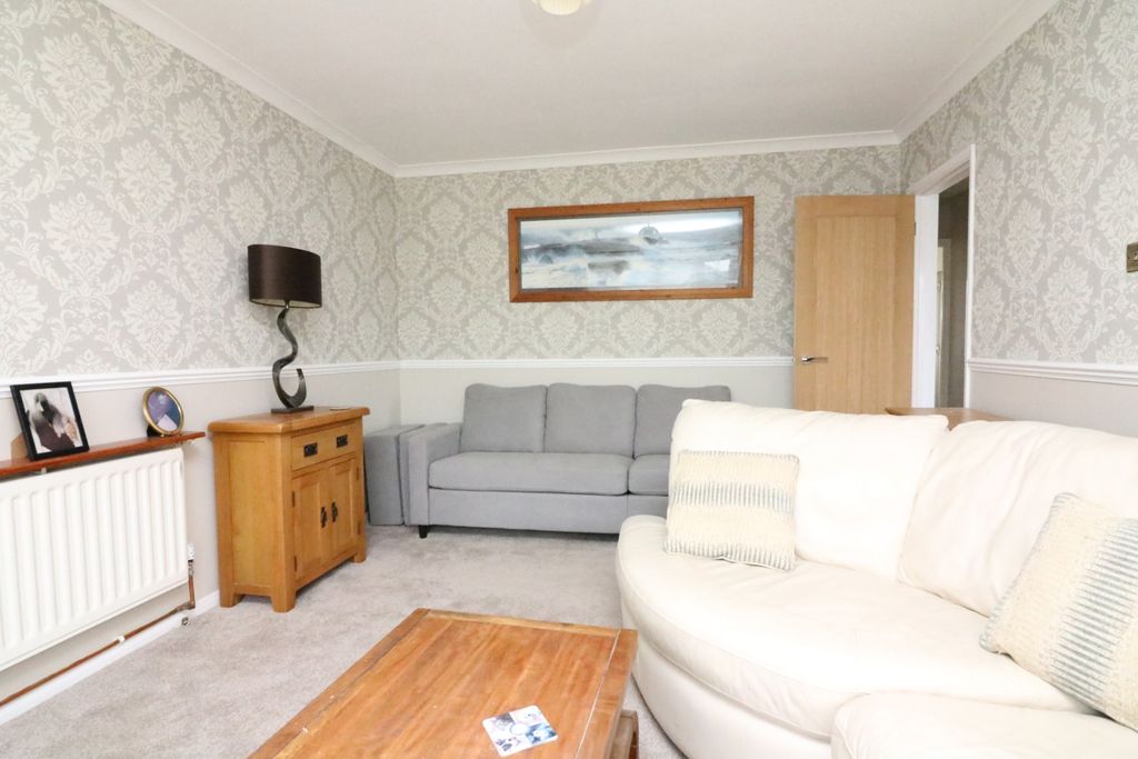 Property photo 2 of 14 Img_0297