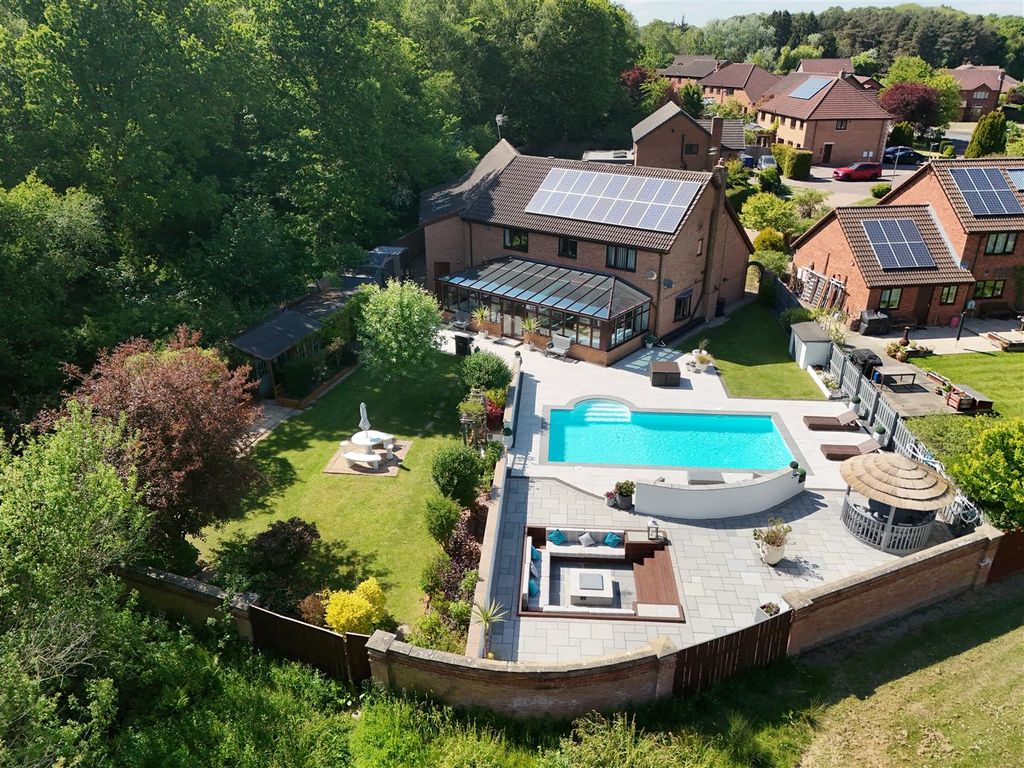 Property photo 1 of 35