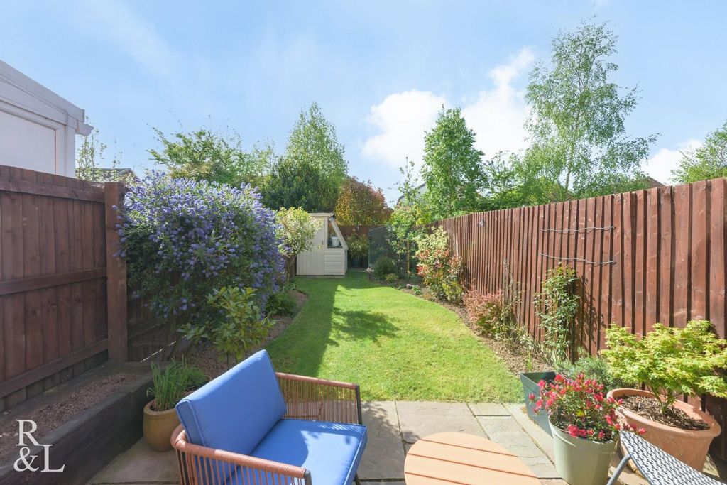 Property photo 2 of 25 Paget (31).Jpg