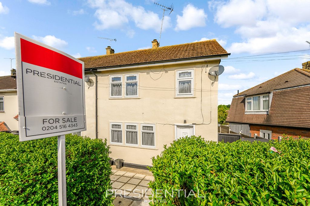 Property photo 1 of 27