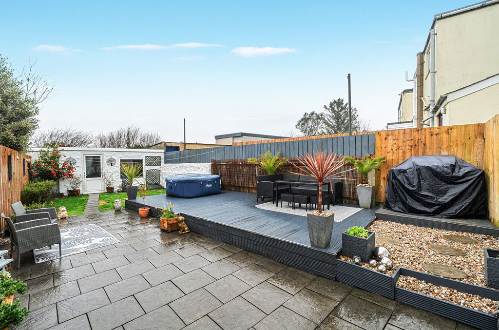 Property photo 2 of 15 1435301-4-69c66Ea...