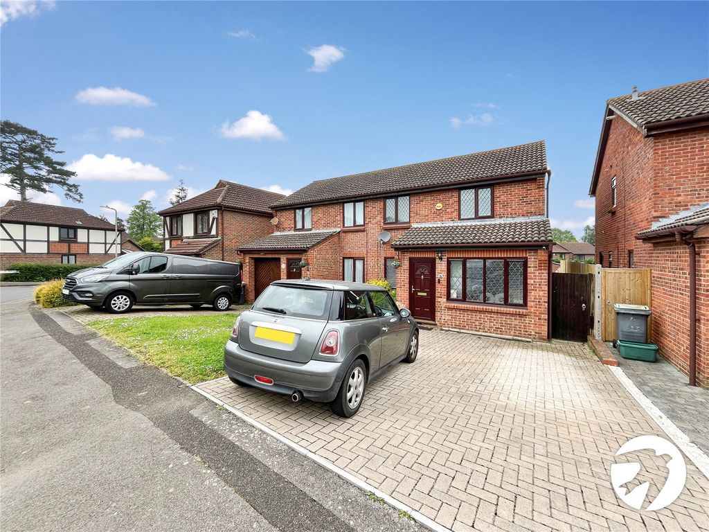 Property photo 1 of 14 External