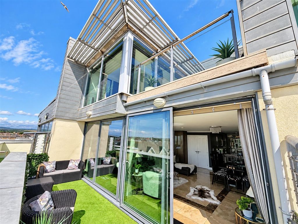 Property photo 1 of 29 Ddada968-6c6c-439A-ba21-Cbb1A49115F3.Png