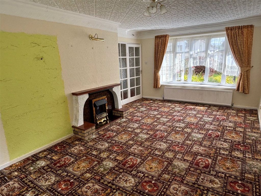 Property photo 2 of 13 Picture No. 09