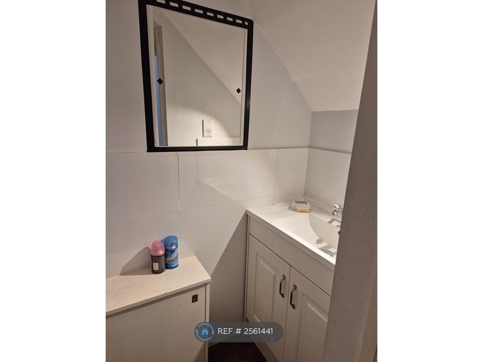 Property photo 3 of 14 Shower -2