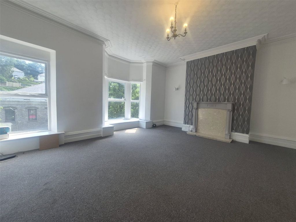 Property photo 2 of 9 Picture No. 07