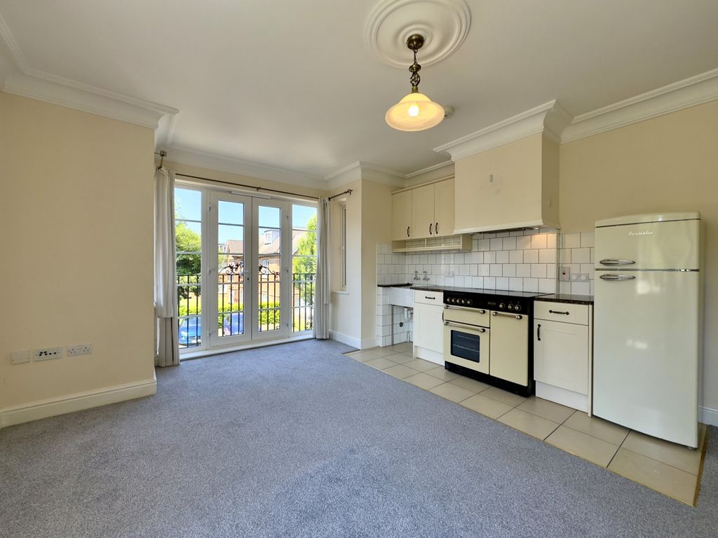 Property photo 2 of 9 Picture No. 22