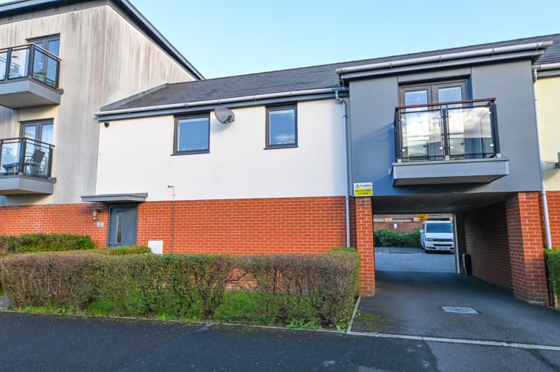 Property photo 1 of 12 Photo 11