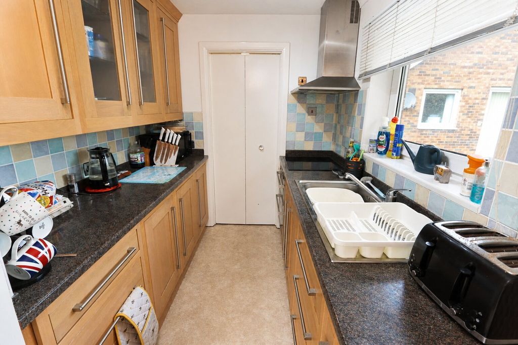 Property photo 3 of 22