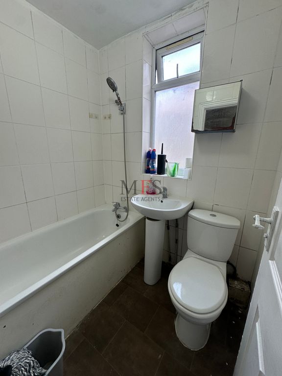 Property photo 2 of 13 Photo 6