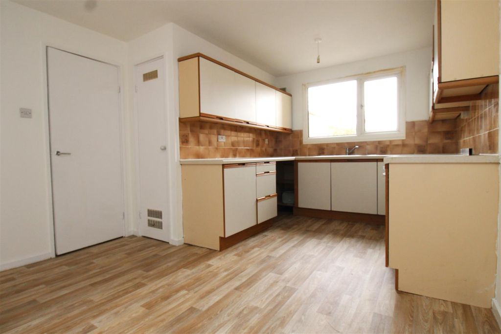 Property photo 2 of 12 Img_7037.Jpg