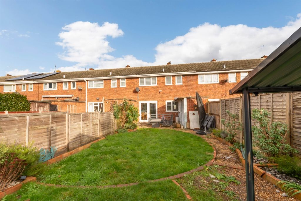 Property photo 2 of 17 Rear Garden