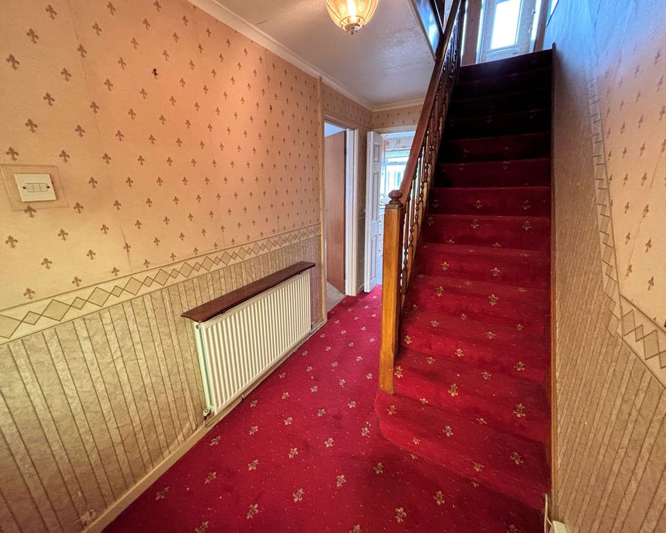 Property photo 3 of 29