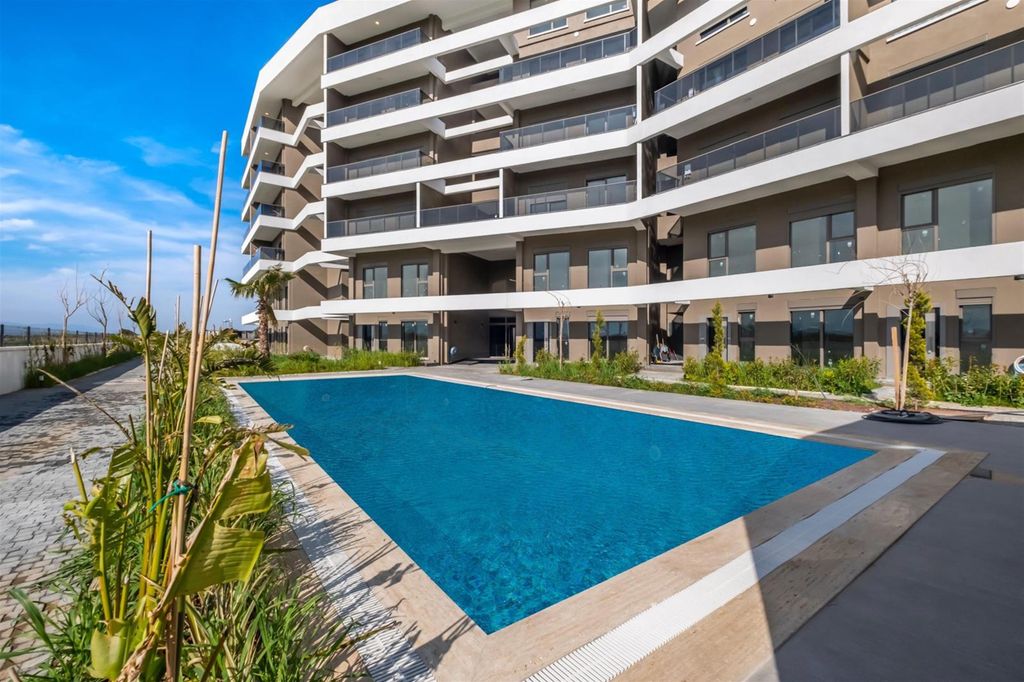 Property photo 1 of 16 Spacious One-Bedroom Apartment For Sale In Antalya - A Newly Built Complex