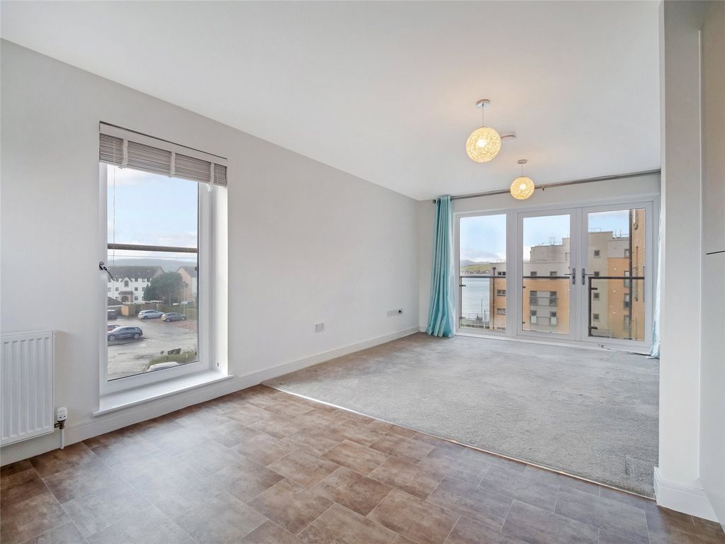 Property photo 2 of 21 Picture No. 05