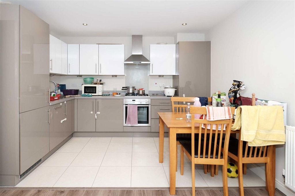 Property photo 2 of 11 Picture 2