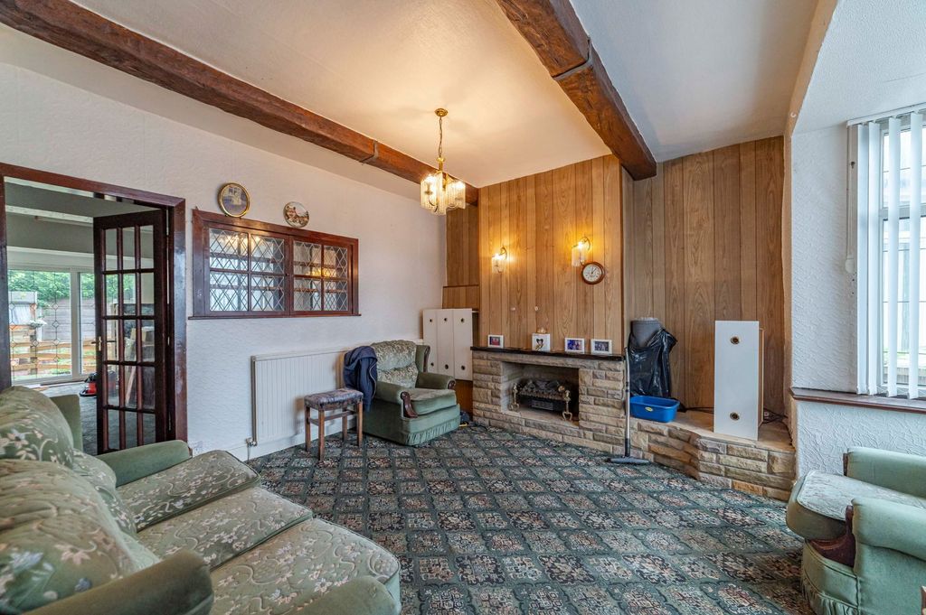 Property photo 3 of 18