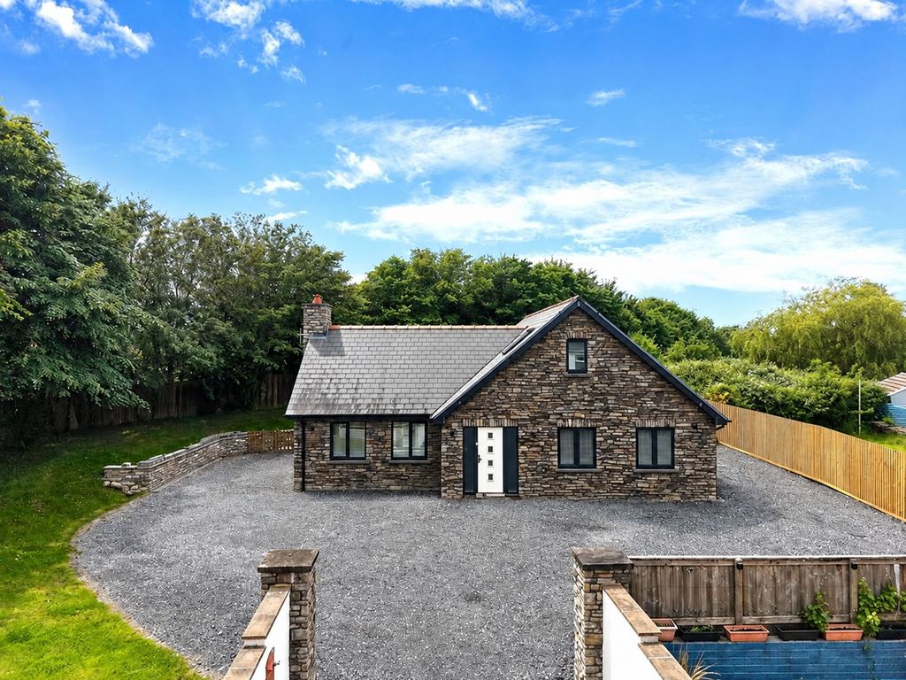 Property photo 1 of 36