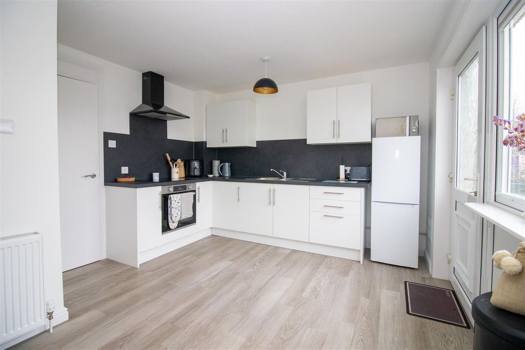 Property photo 3 of 22 Img_9853.Jpg