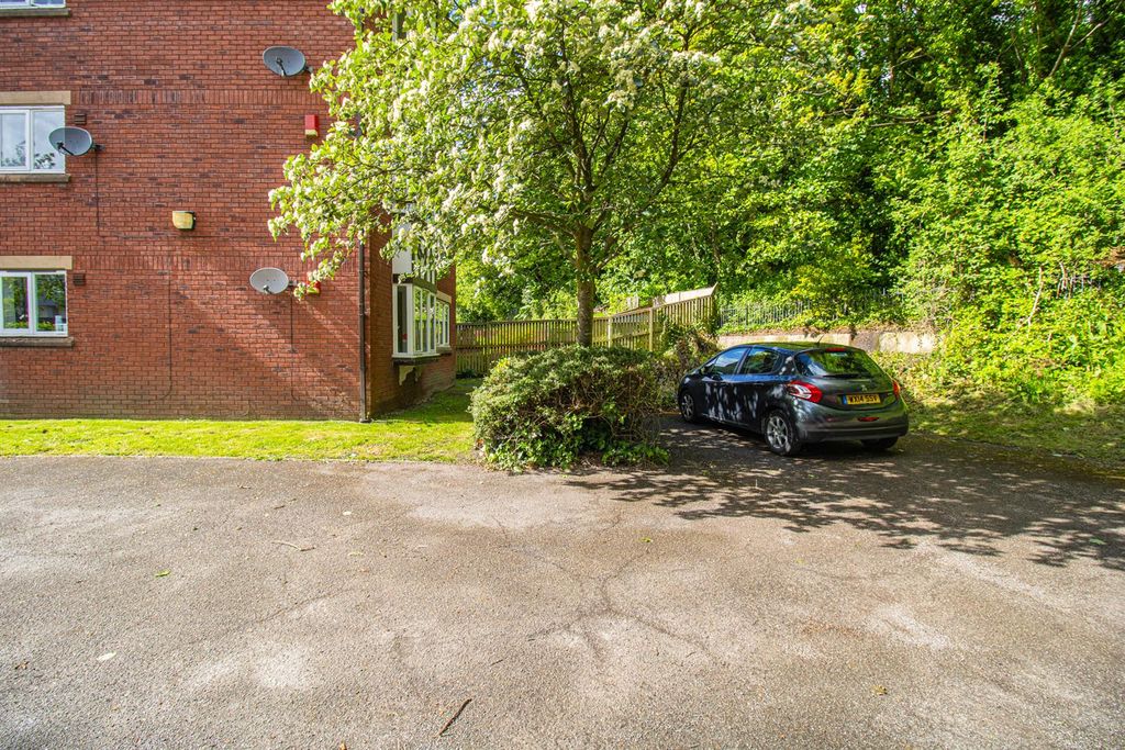 Additional image 13 of 1 bed flat for saleBeamont Drive, Ashton-On-Ribble, Preston PR1