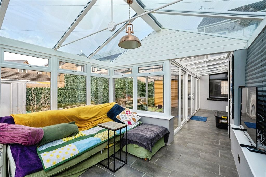 Property photo 2 of 20 Picture No. 18