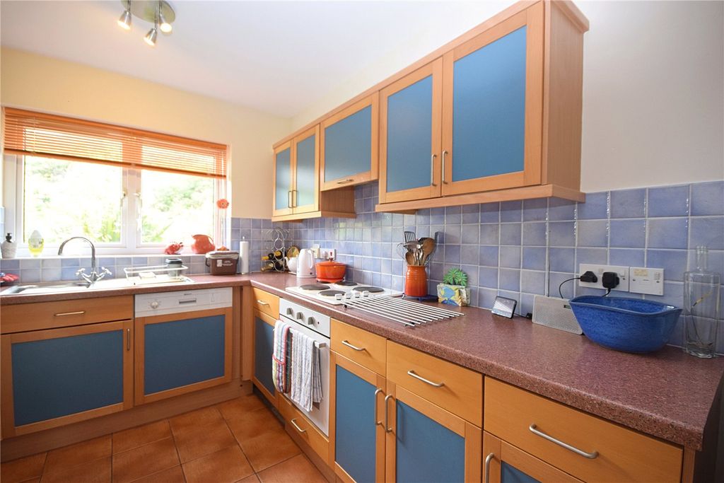 Property photo 2 of 15 Picture No. 17