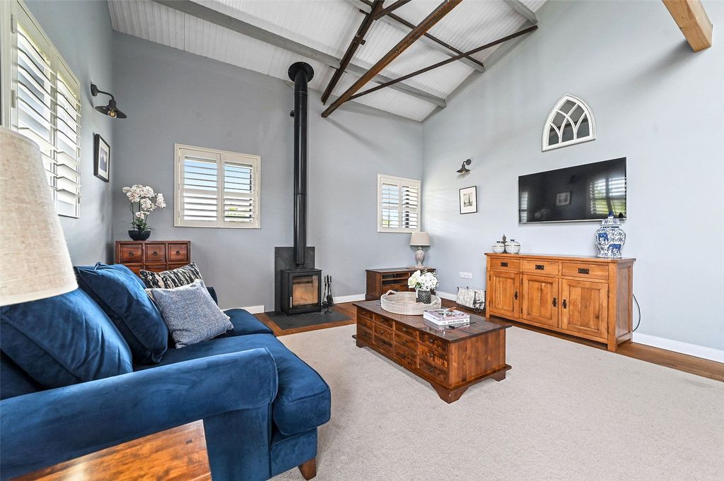 Property photo 3 of 30 Sitting Room 1