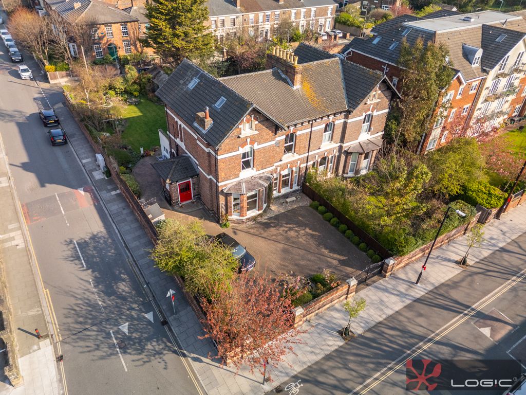Property photo 2 of 71