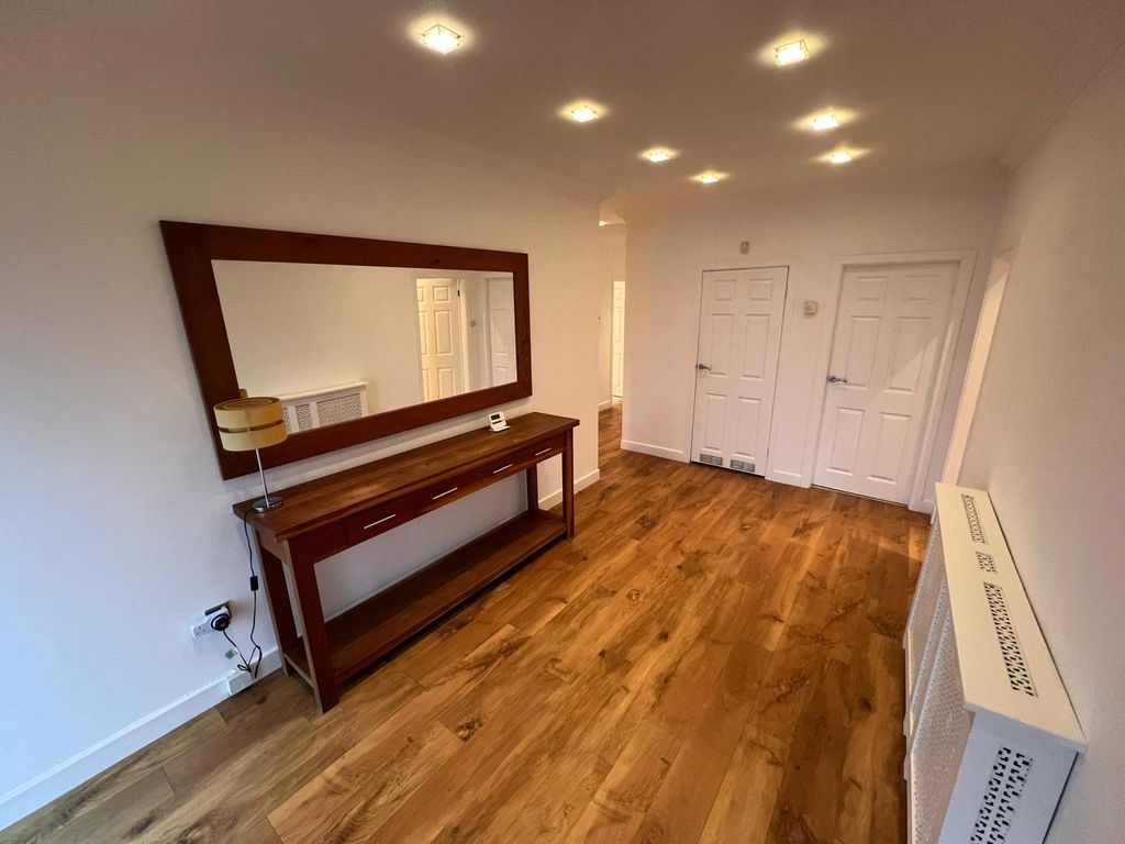 Property photo 3 of 22 Picture No. 55