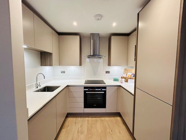 Property photo 3 of 14 Kitchen