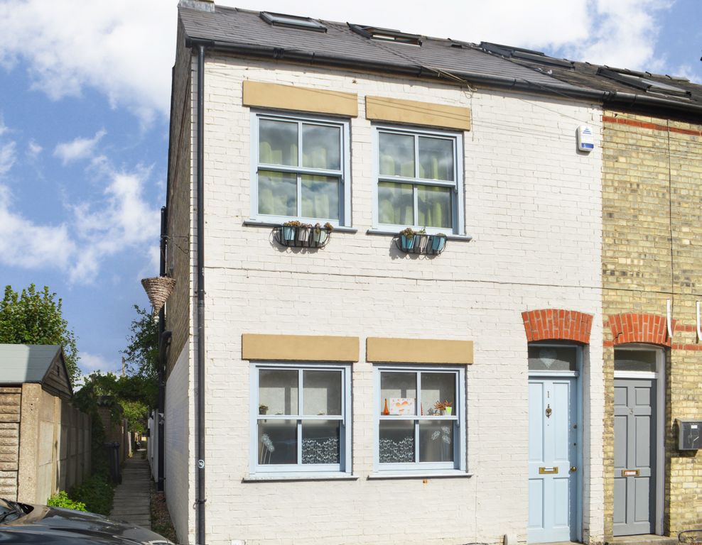 Property photo 1 of 15