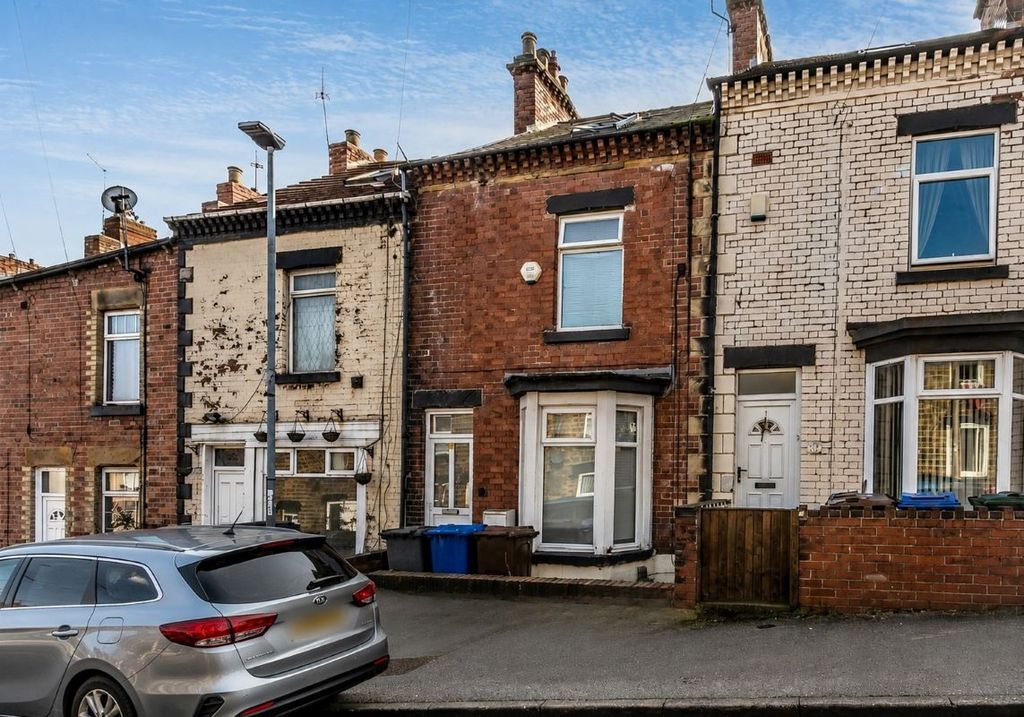 Property photo 1 of 7