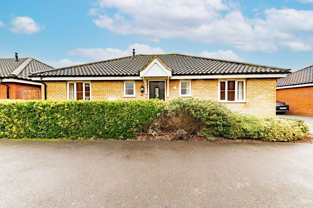 Property photo 1 of 21