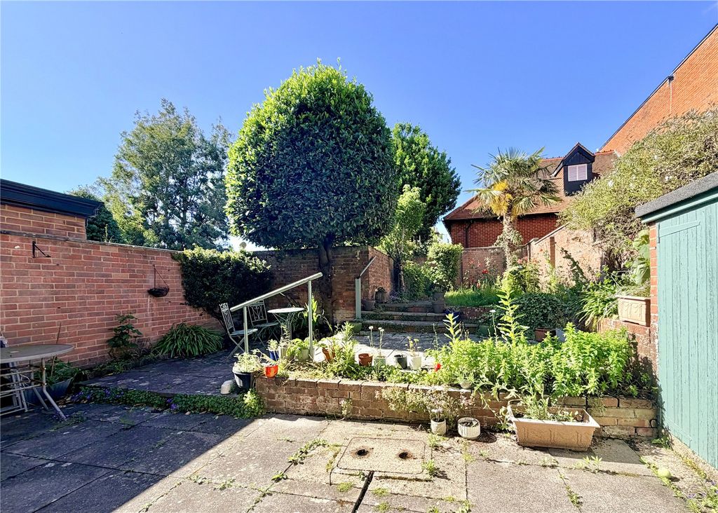 Property photo 2 of 12 Picture No. 14