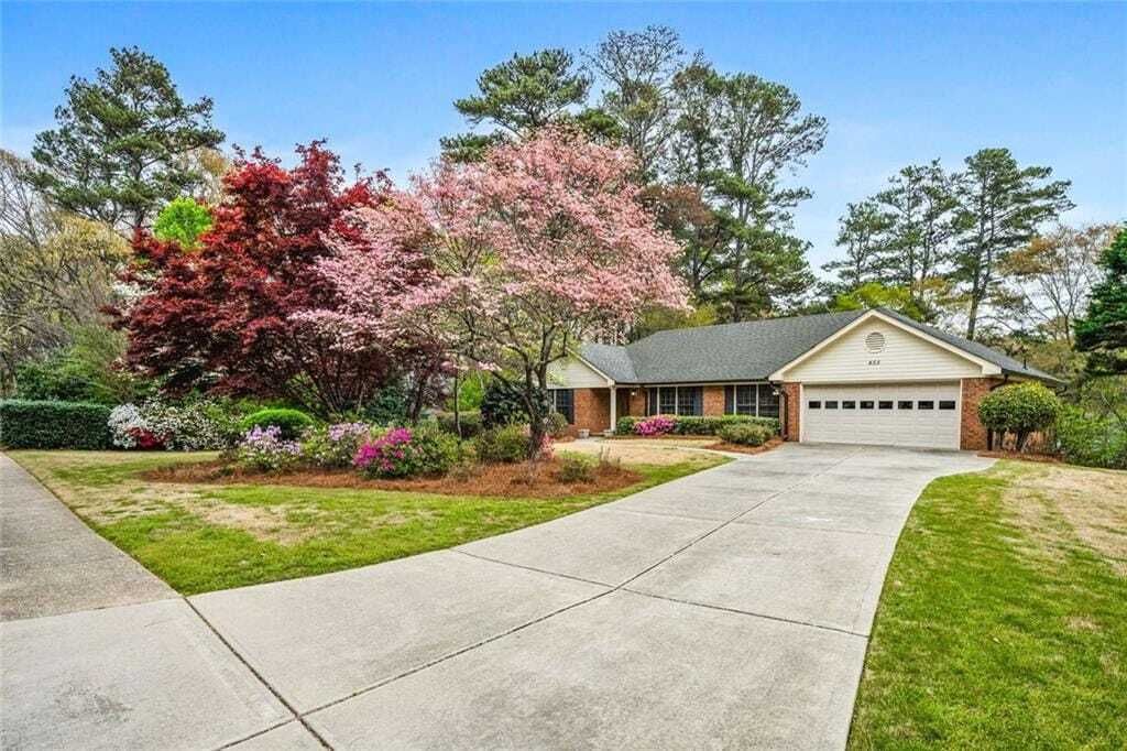 Property photo 1 of 31