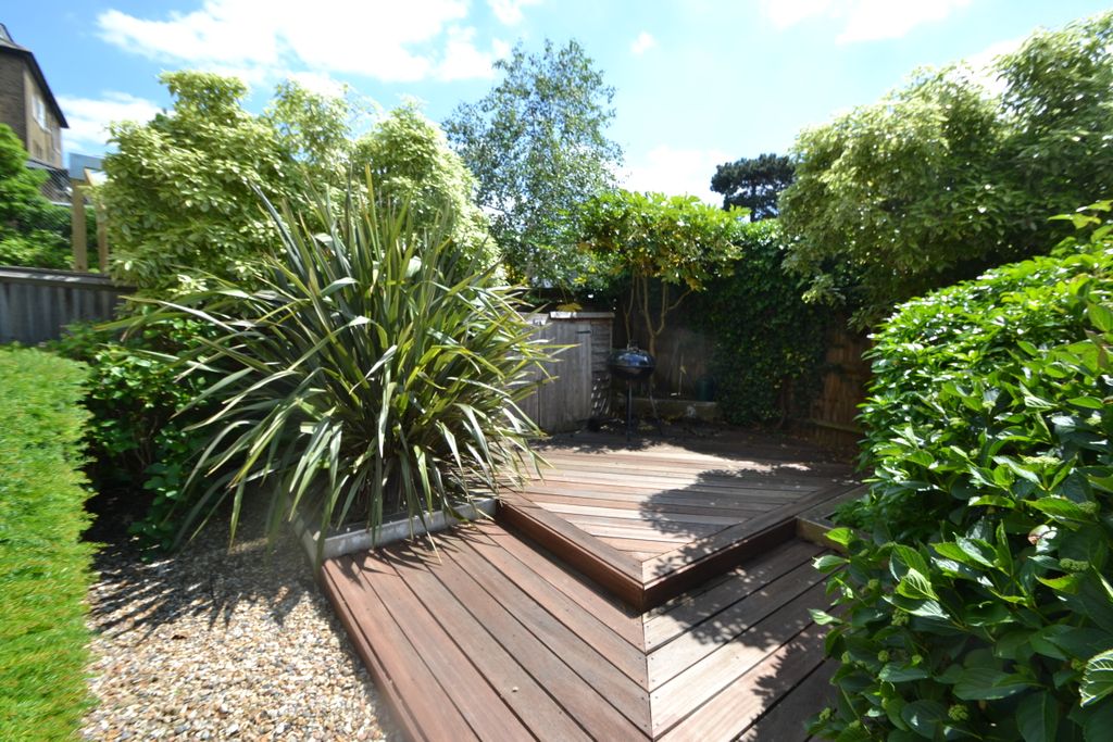 Property photo 3 of 12