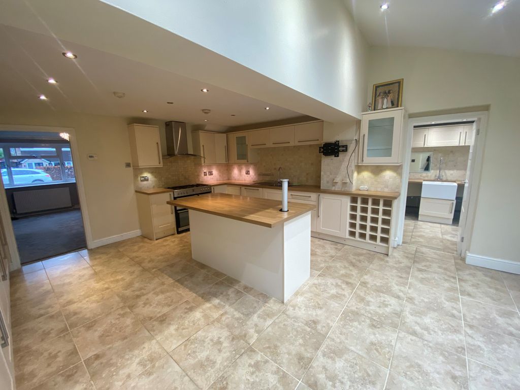 Property photo 2 of 26 Image