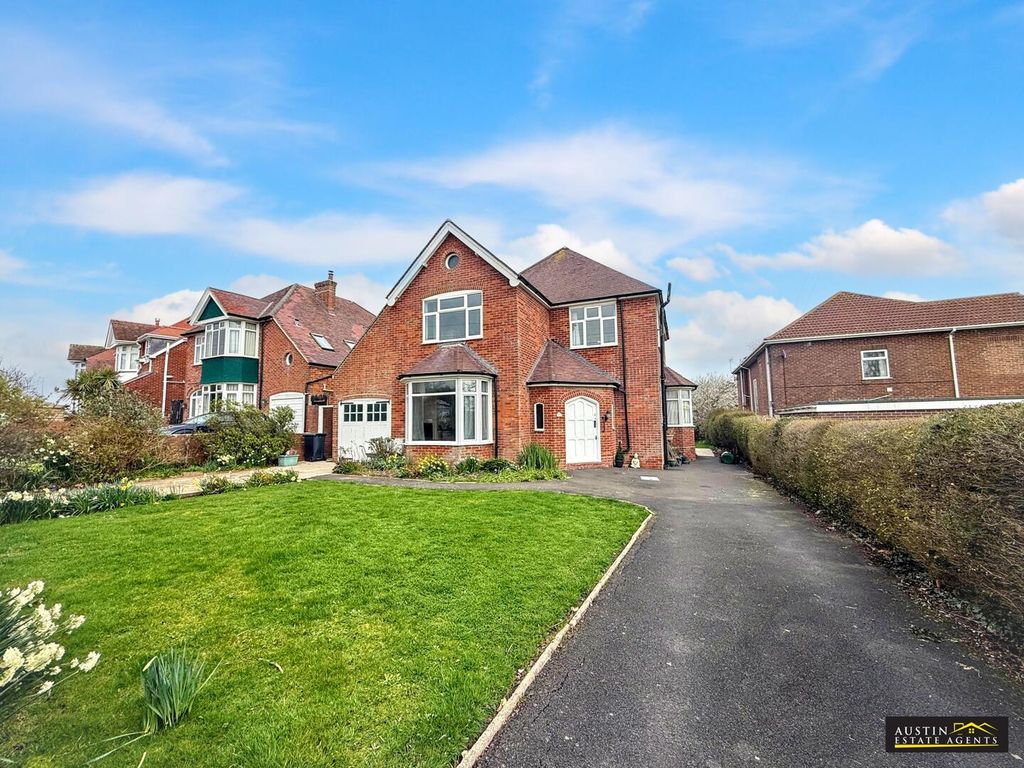 Property photo 1 of 31 Front (Exterior)